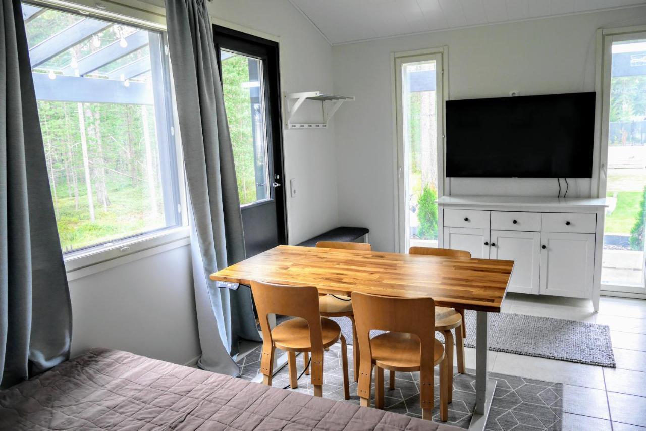 Cozy 4 Person Guesthouse On Quiet Residential Area Oulu Esterno foto