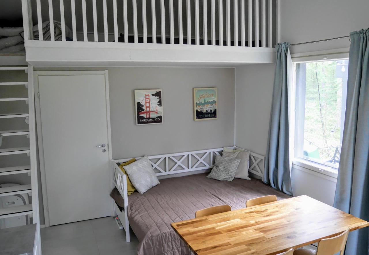 Cozy 4 Person Guesthouse On Quiet Residential Area Oulu Esterno foto